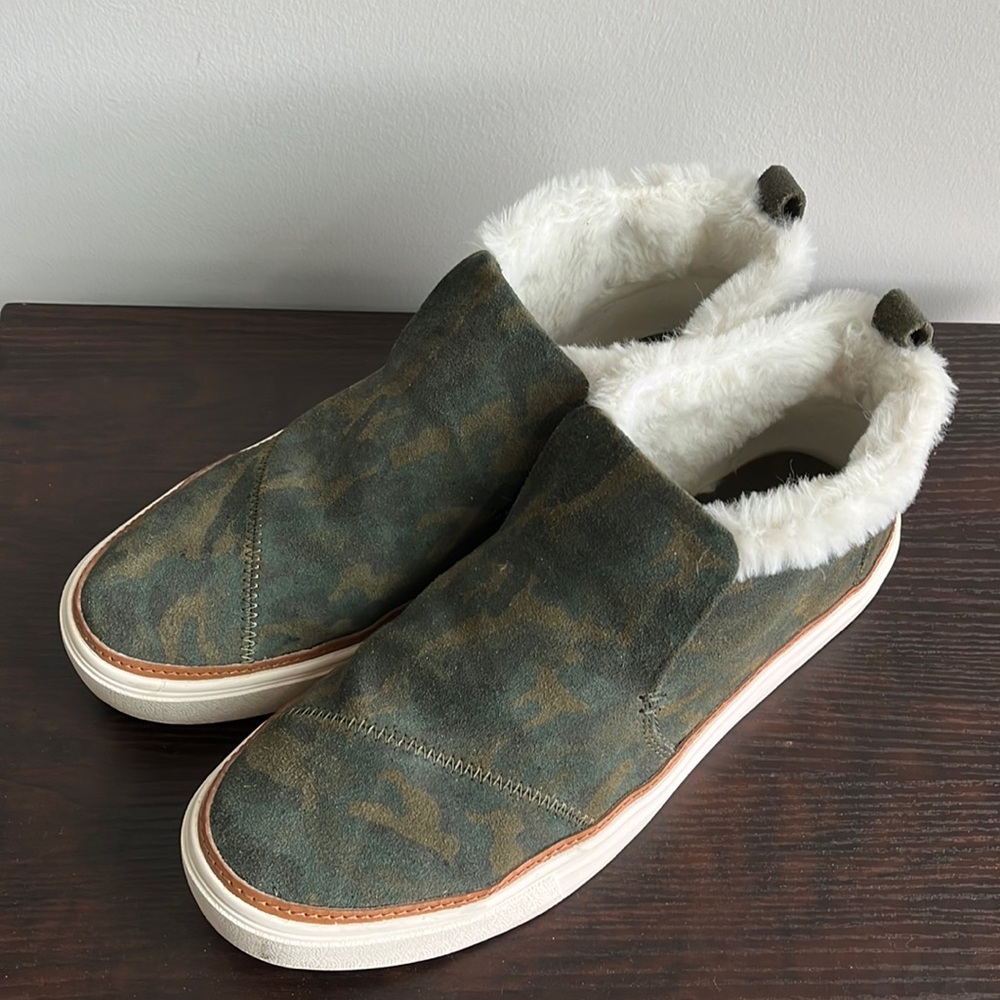 Toms Bryce faux fur slip on
